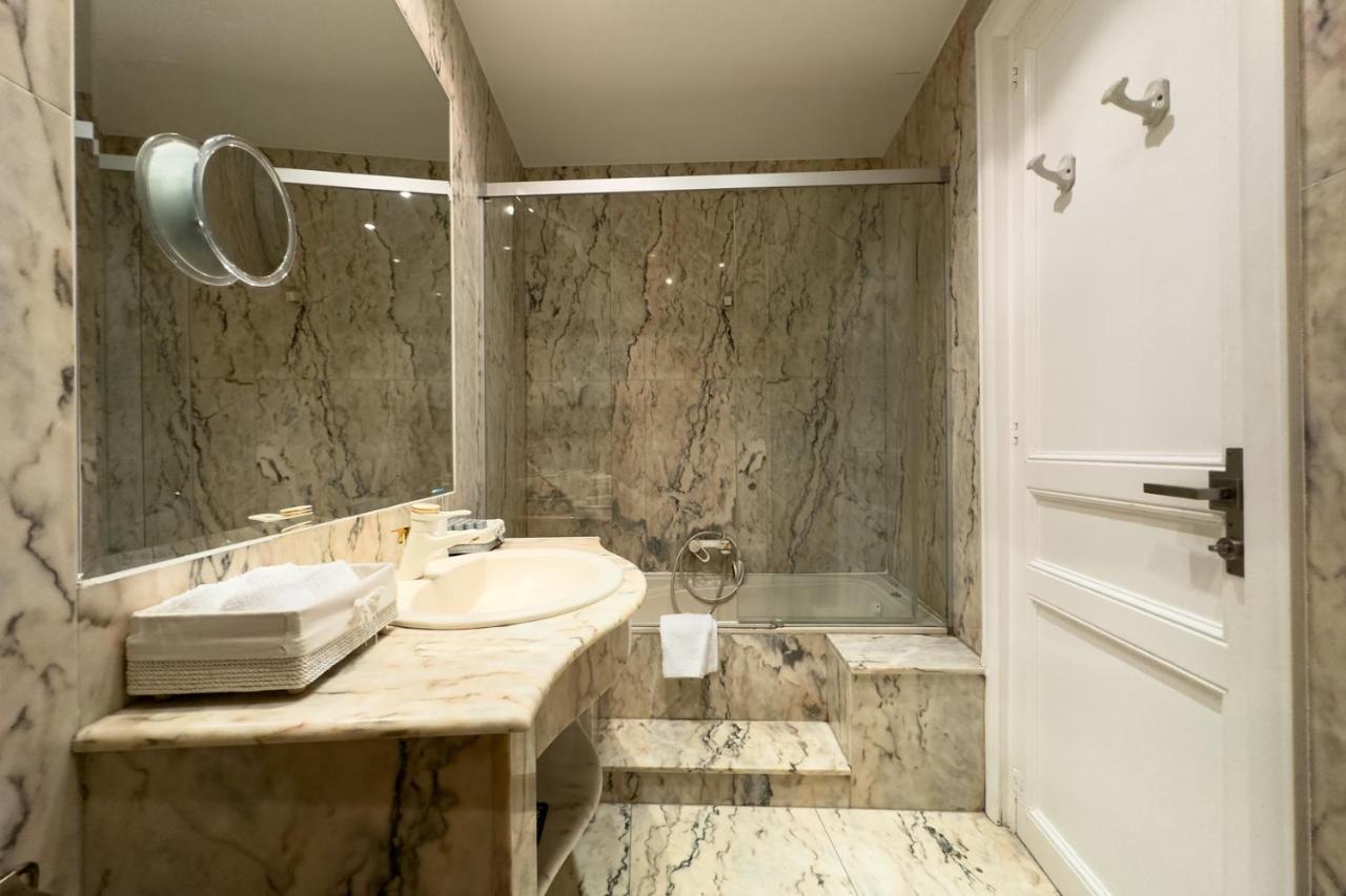 Aparteasy - Passeig De Gracia Barcelone Extérieur photo